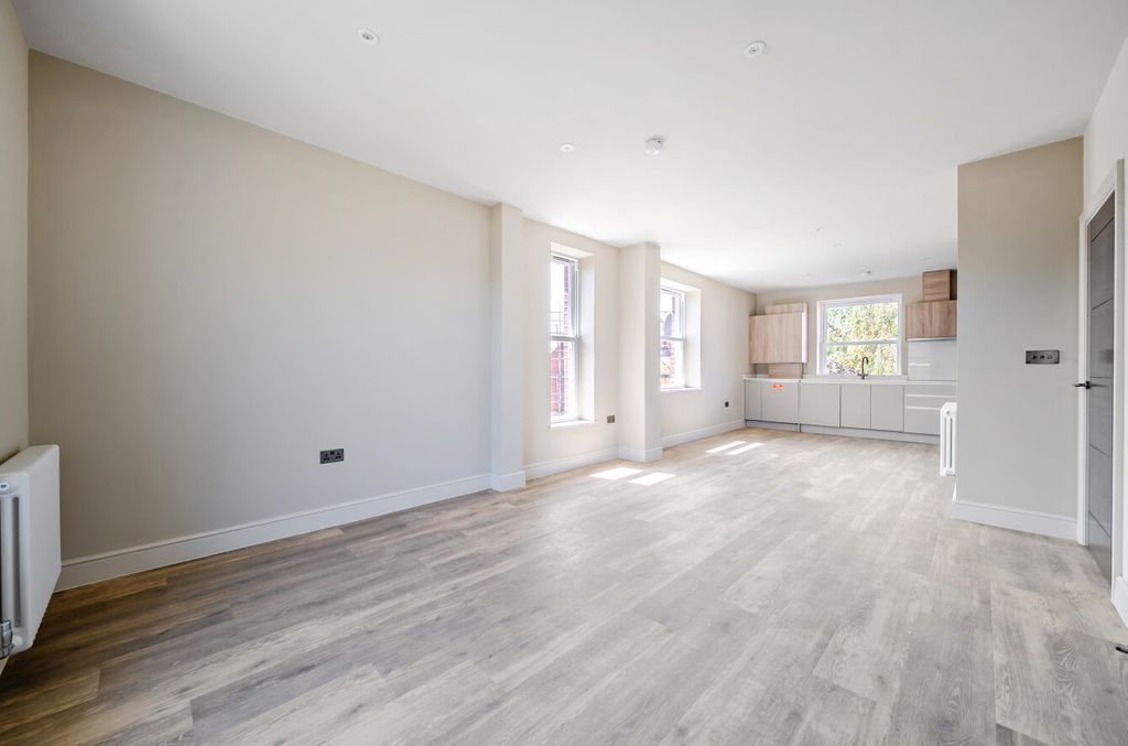 Property photo 2 of 13 1494175-4-6A5667c...