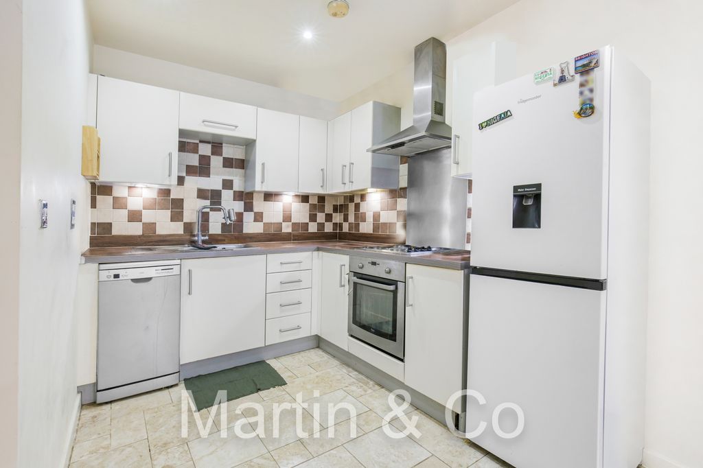Property photo 2 of 15 1720147047 - 56 Peebles Court, Whitestone Way, Cr0