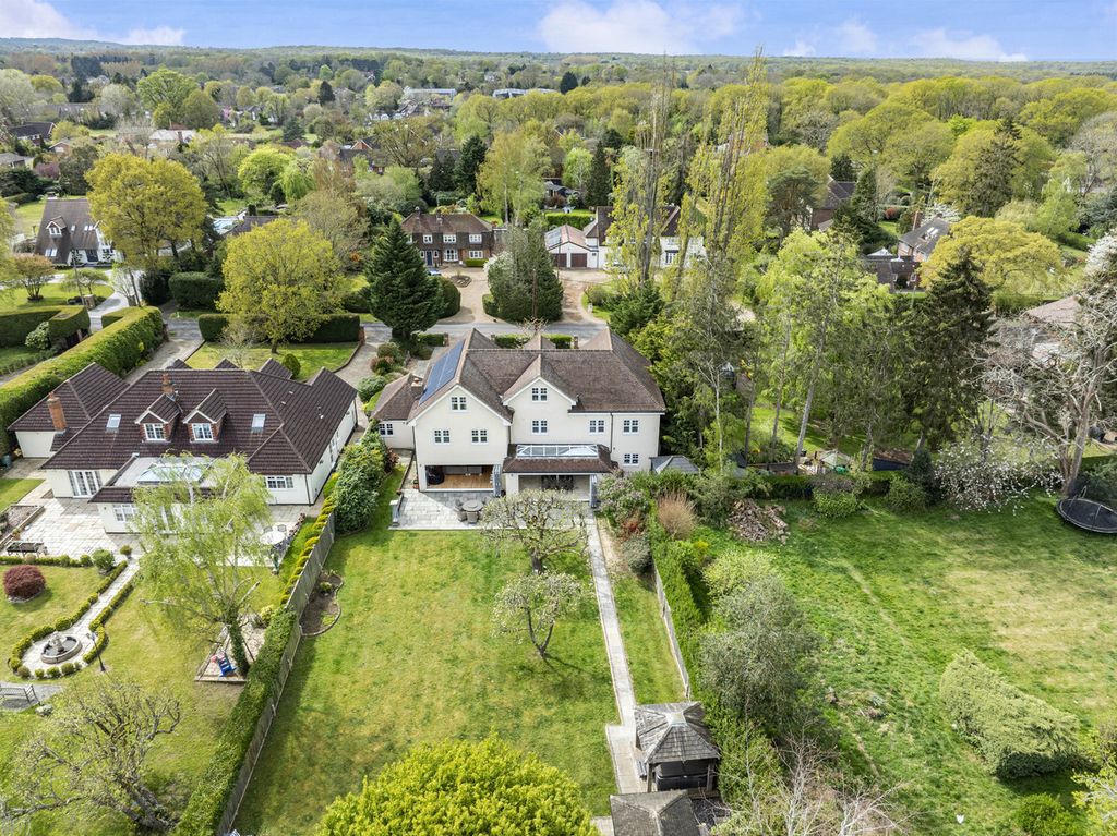 Property photo 1 of 27