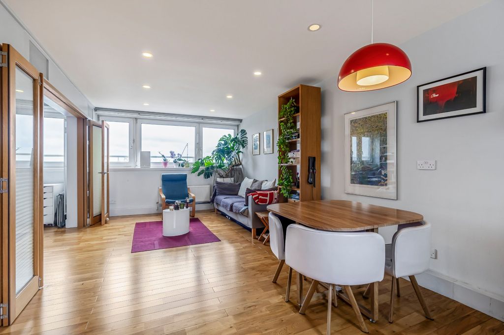Property photo 1 of 11 1