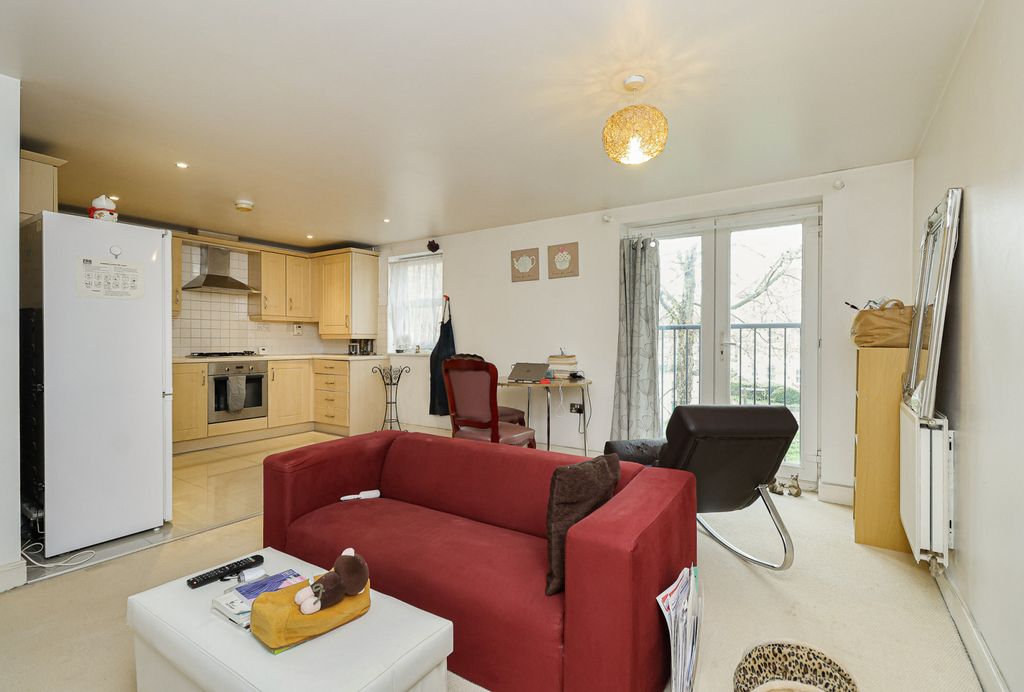 Property photo 3 of 14 Picture No. 05