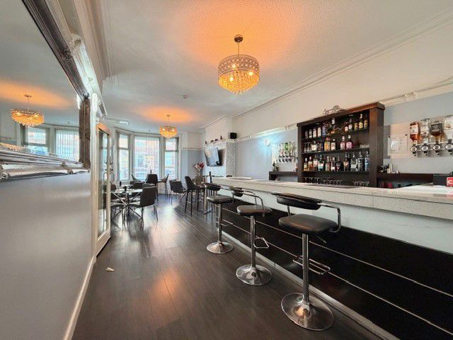 Property photo 2 of 27