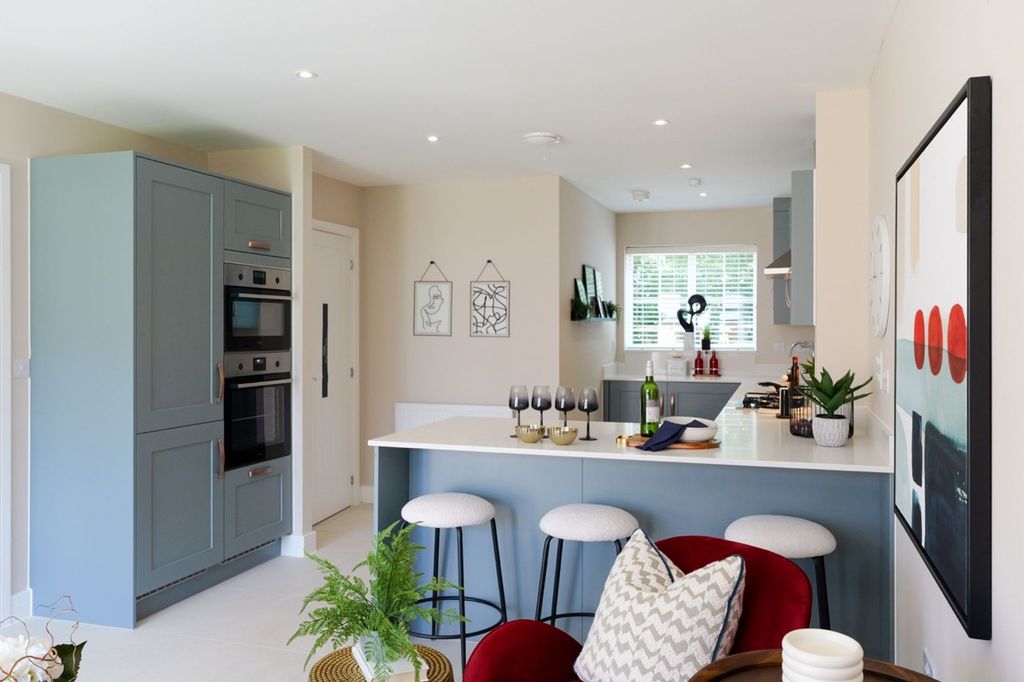 Property photo 3 of 16