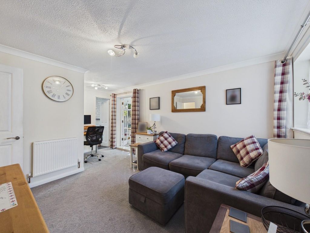 Property photo 3 of 16 Cam05010G0-Pr0160-Still002.Jpg