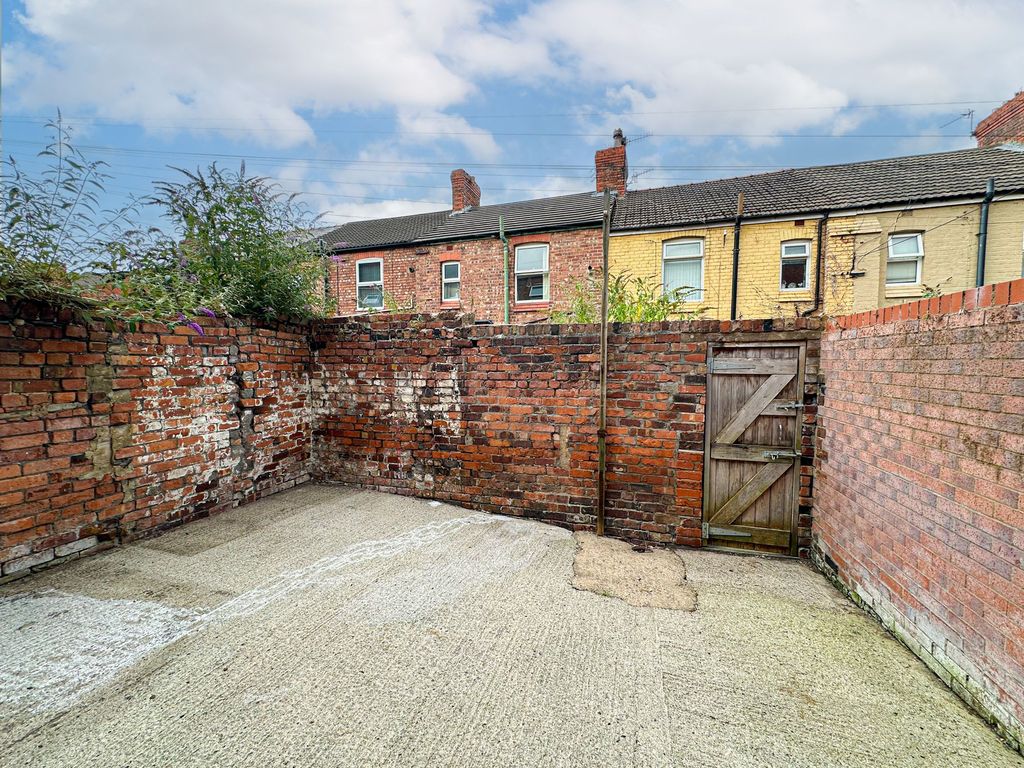 Property photo 3 of 18