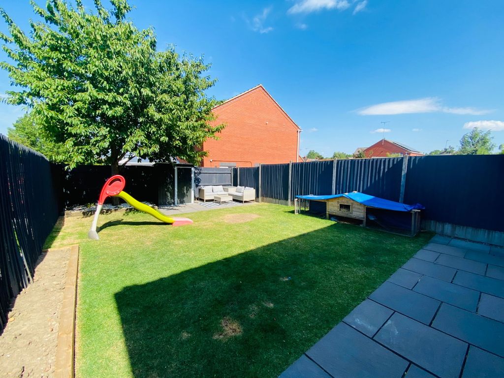 Property photo 3 of 23
