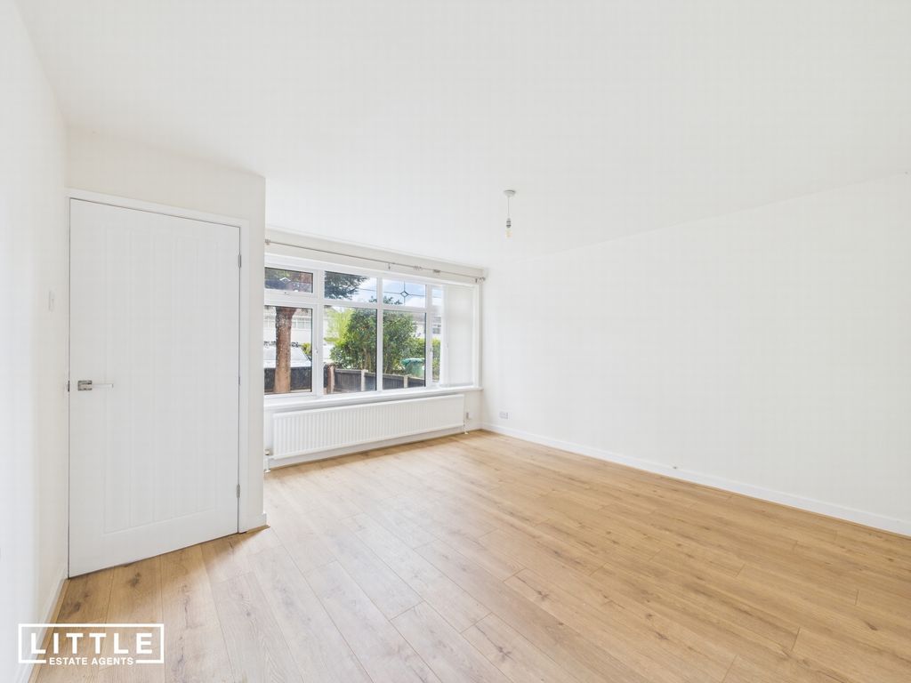 Property photo 2 of 19 Photo 1