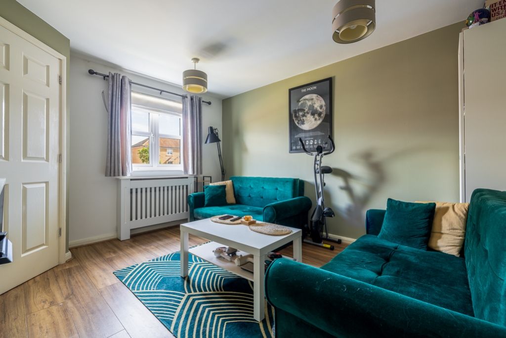 Property photo 2 of 18 4 Picketts Way (Wyberton)-8