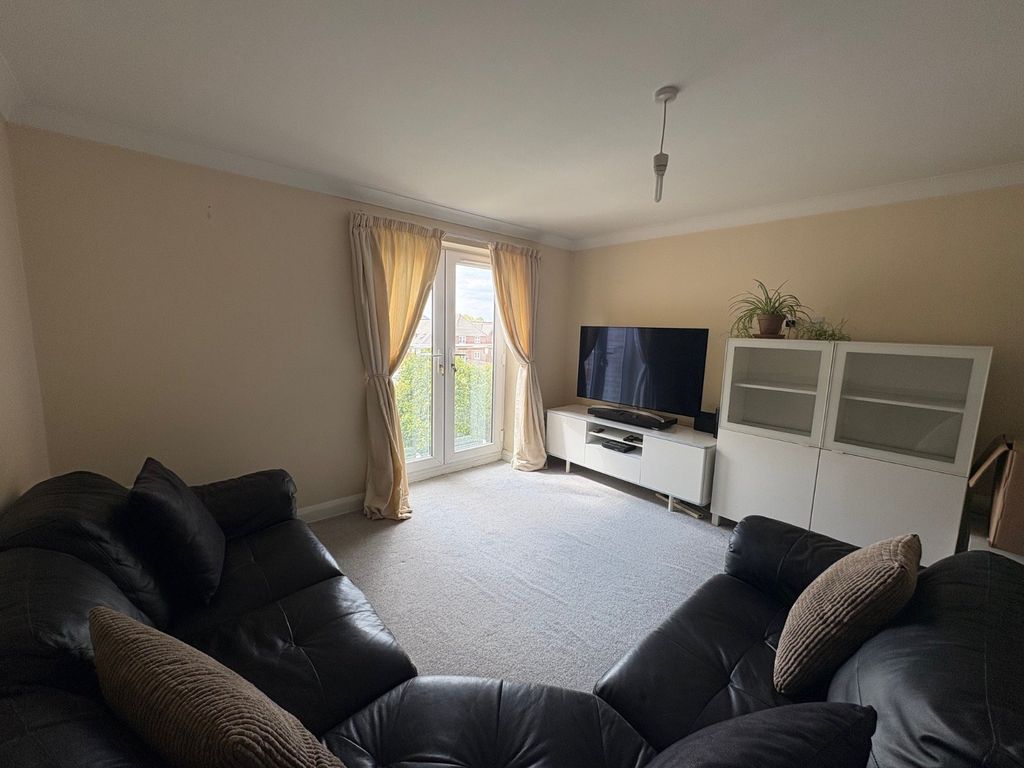 Property photo 3 of 6 Picture No. 10