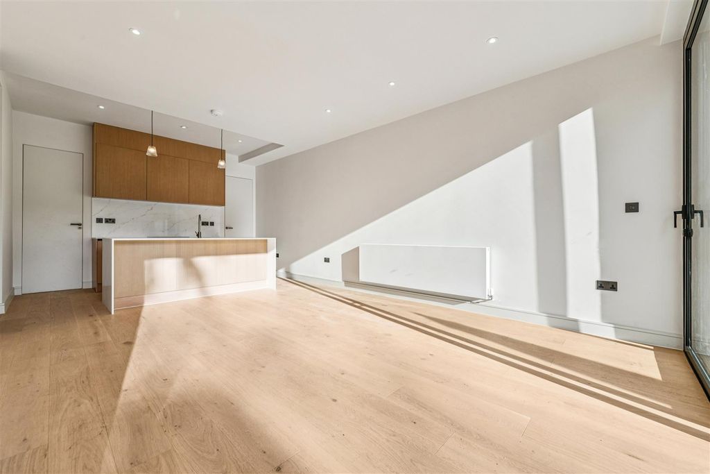 Property photo 2 of 15 Barrowgate Road, W4 - For Sale