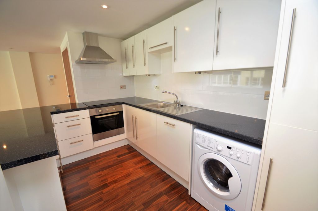 Property photo 2 of 6 23 Zenith Kitchen.Jp