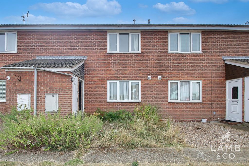Property photo 1 of 7 Outside
