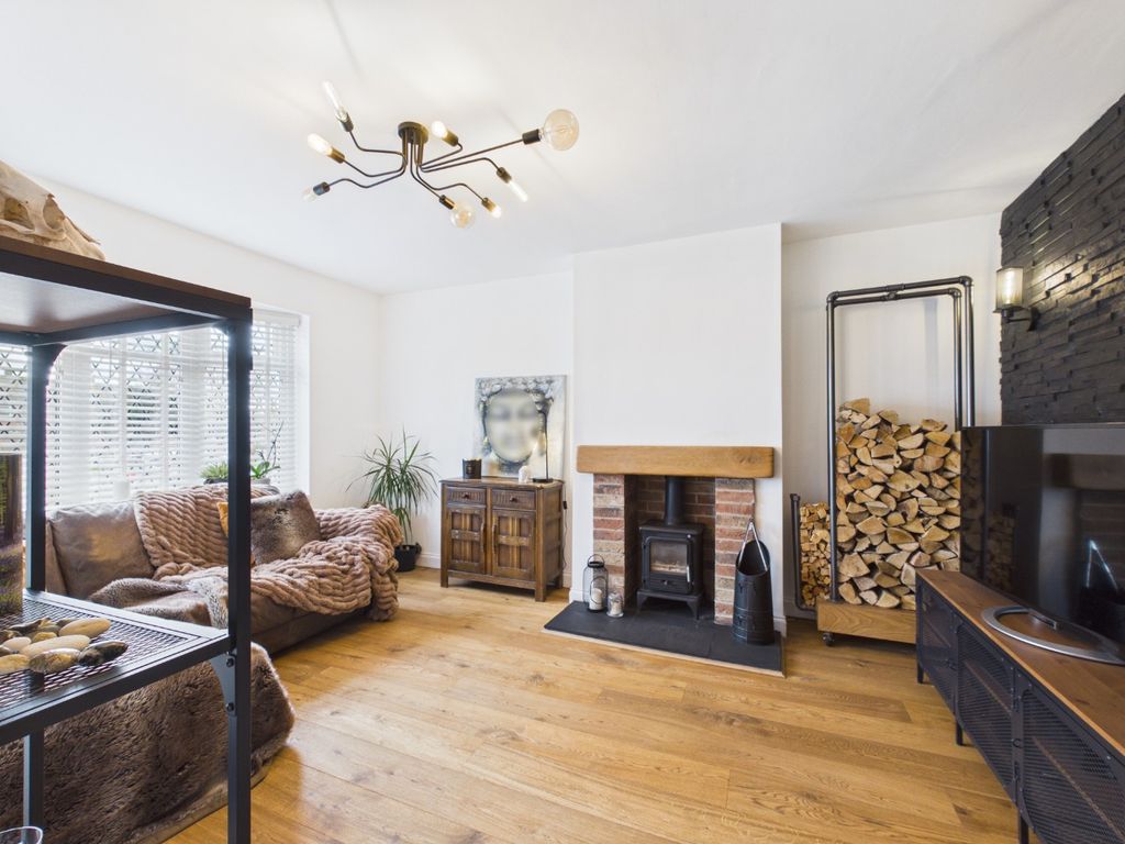 Property photo 2 of 15 4792945