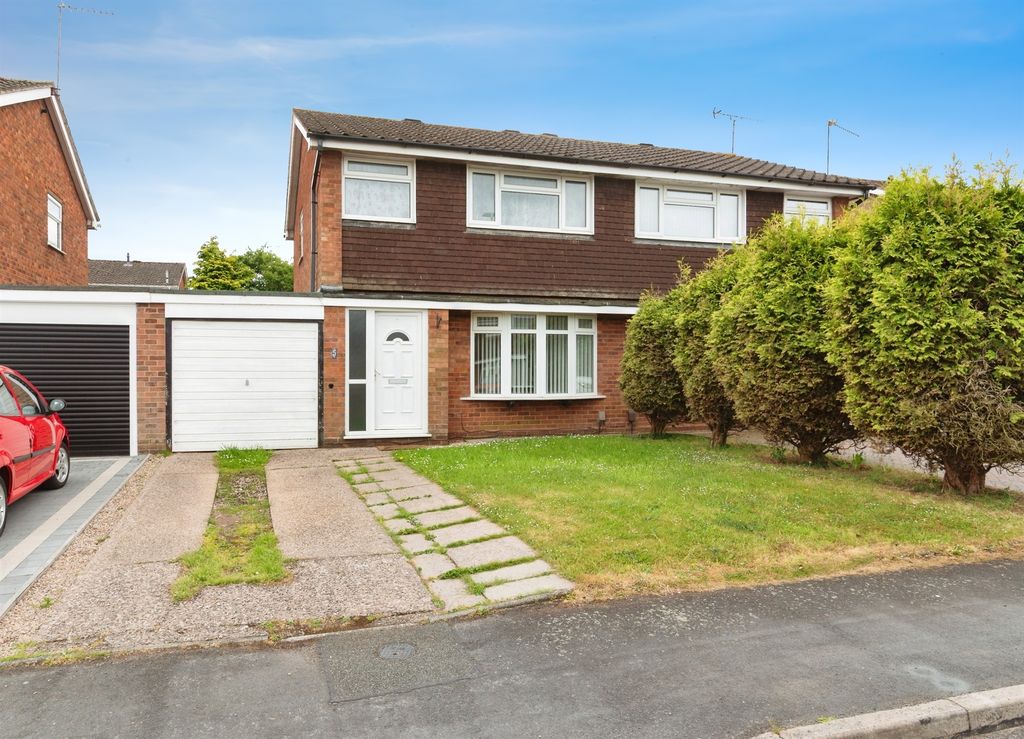 Property photo 1 of 17