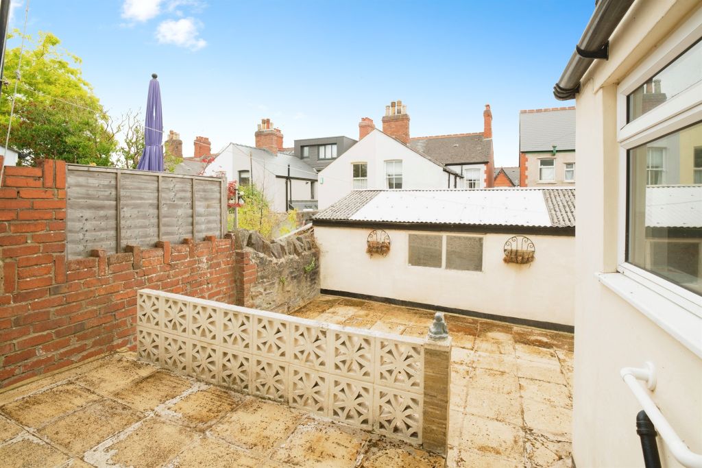 Property photo 3 of 17