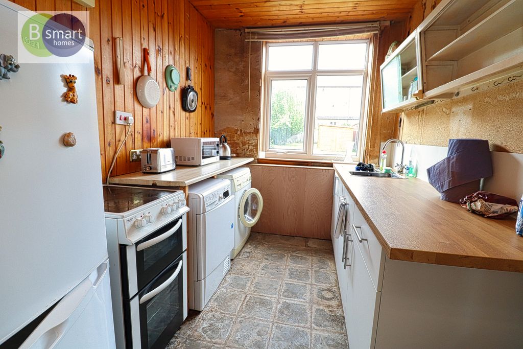 Property photo 2 of 18 Img_3234