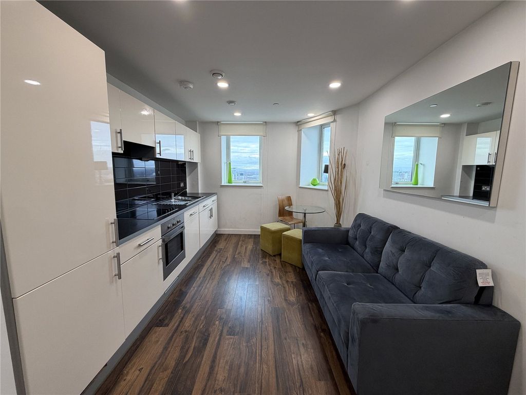 Property photo 1 of 12 Living Room