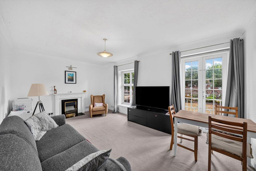 Property photo 2 of 6