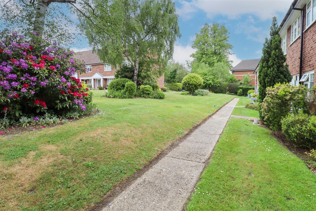 Additional image 12 of 3 bed maisonette for saleCranbrook Court, Fleet GU51