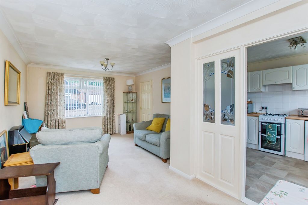 Property photo 3 of 13