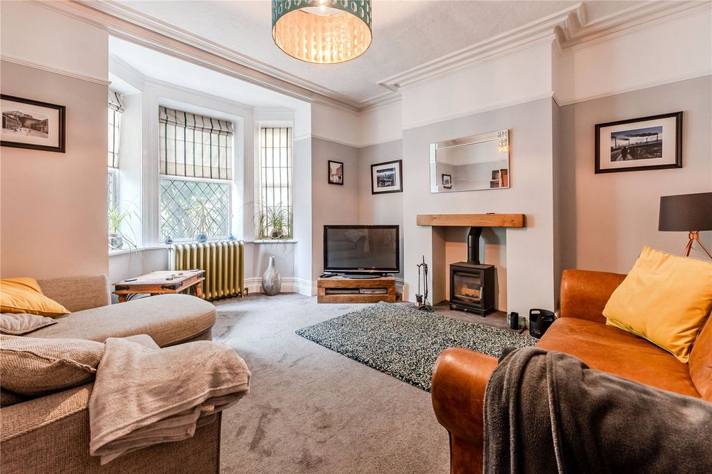 Property photo 2 of 21 Picture No. 02