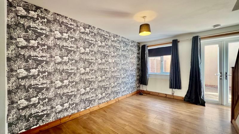 Property photo 3 of 13 Photo 2