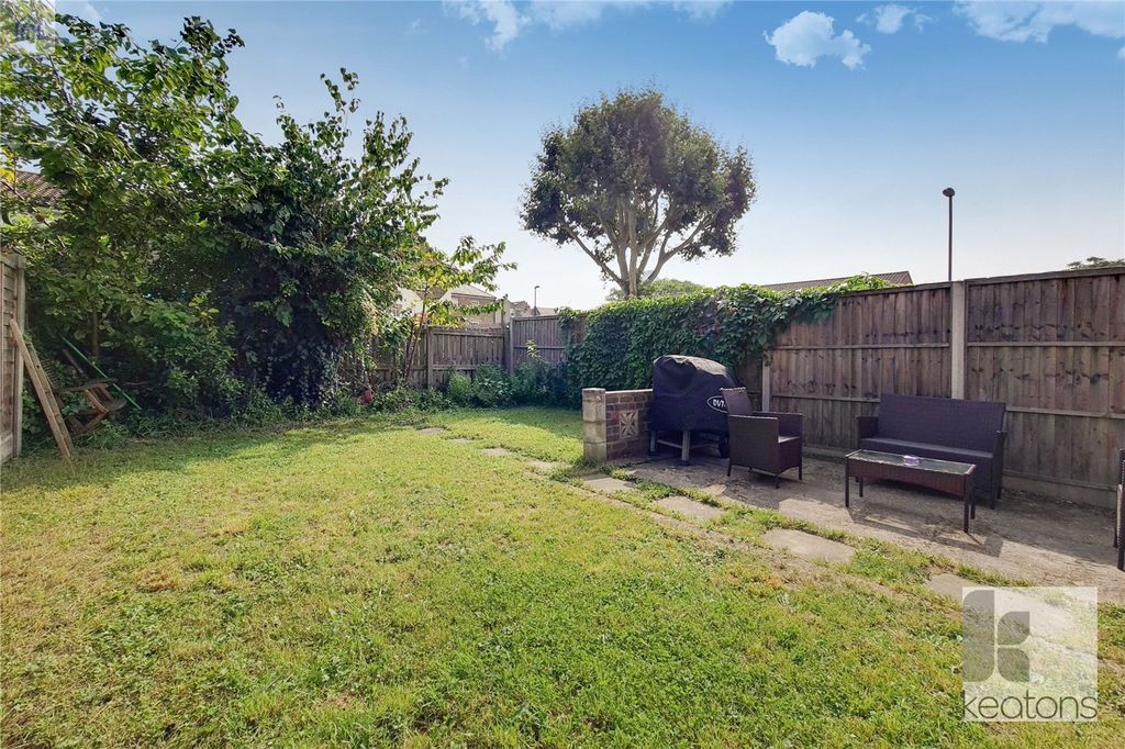 Property photo 3 of 10 Garden