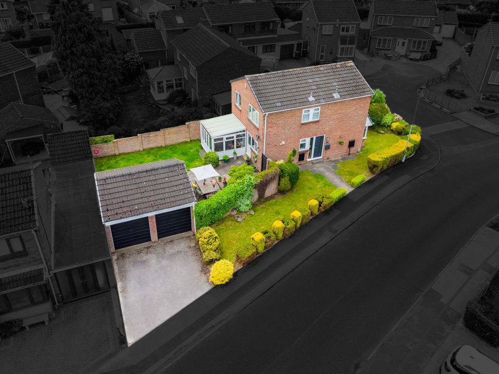 Property photo 2 of 41
