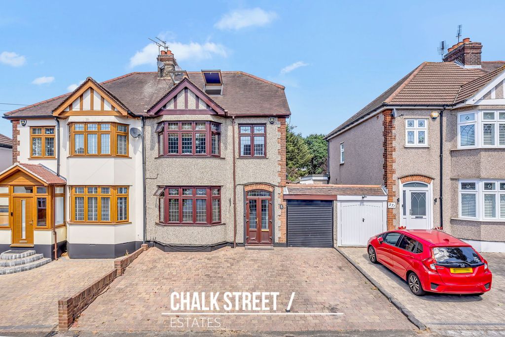 Property photo 1 of 33