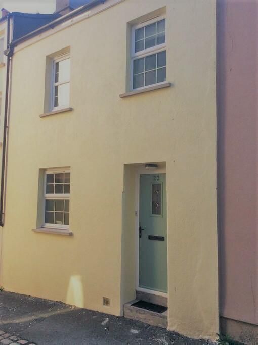 Property photo 1 of 11
