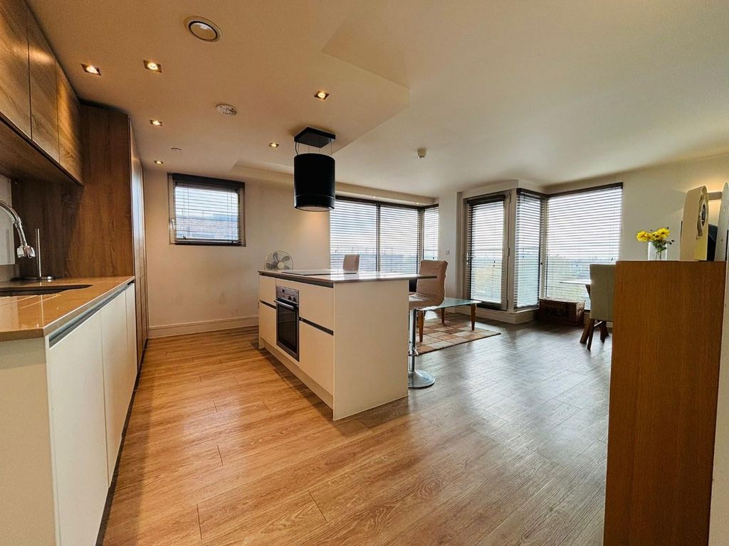 Property photo 2 of 13 Original-8DC84Be8-2081-4932-8781-6D06C6B85Fb3.Jpeg