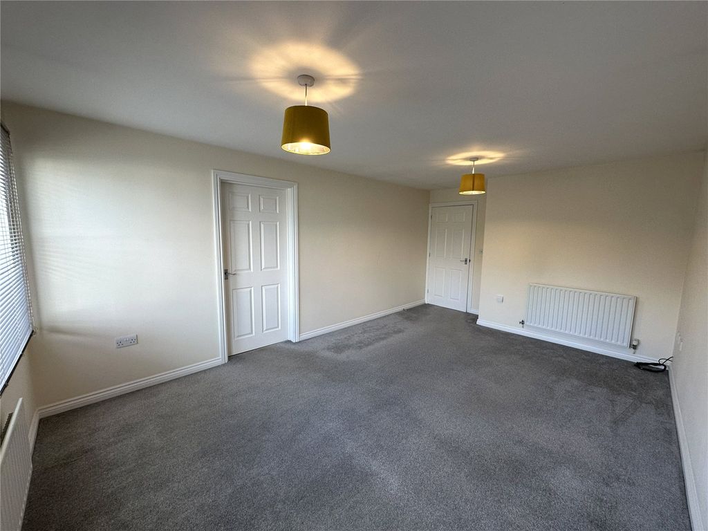 Property photo 2 of 6 Living Room