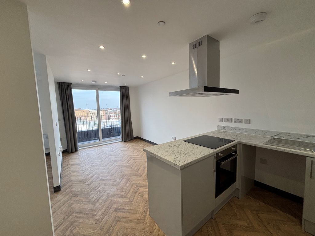 Property photo 3 of 6