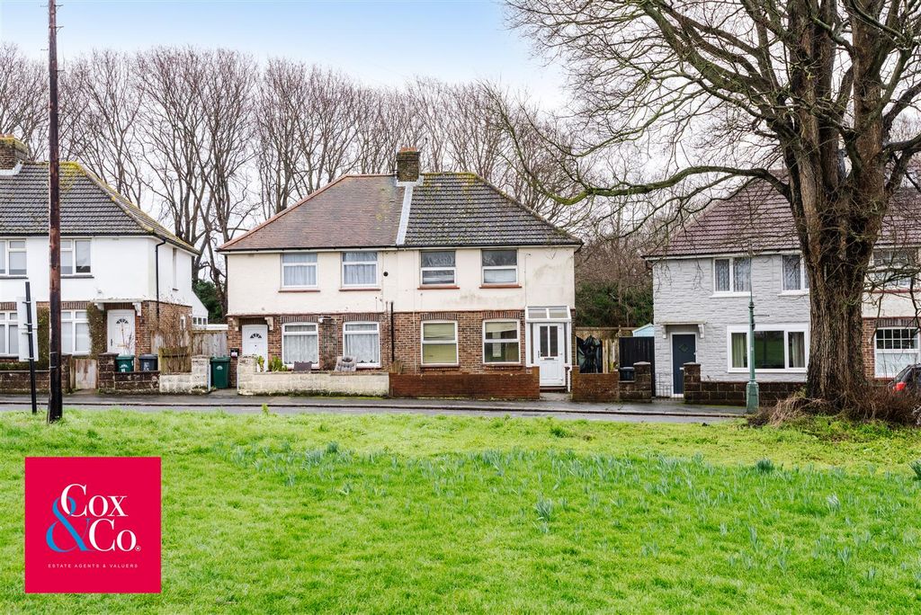 Property photo 1 of 14 81N_6402.Jpg