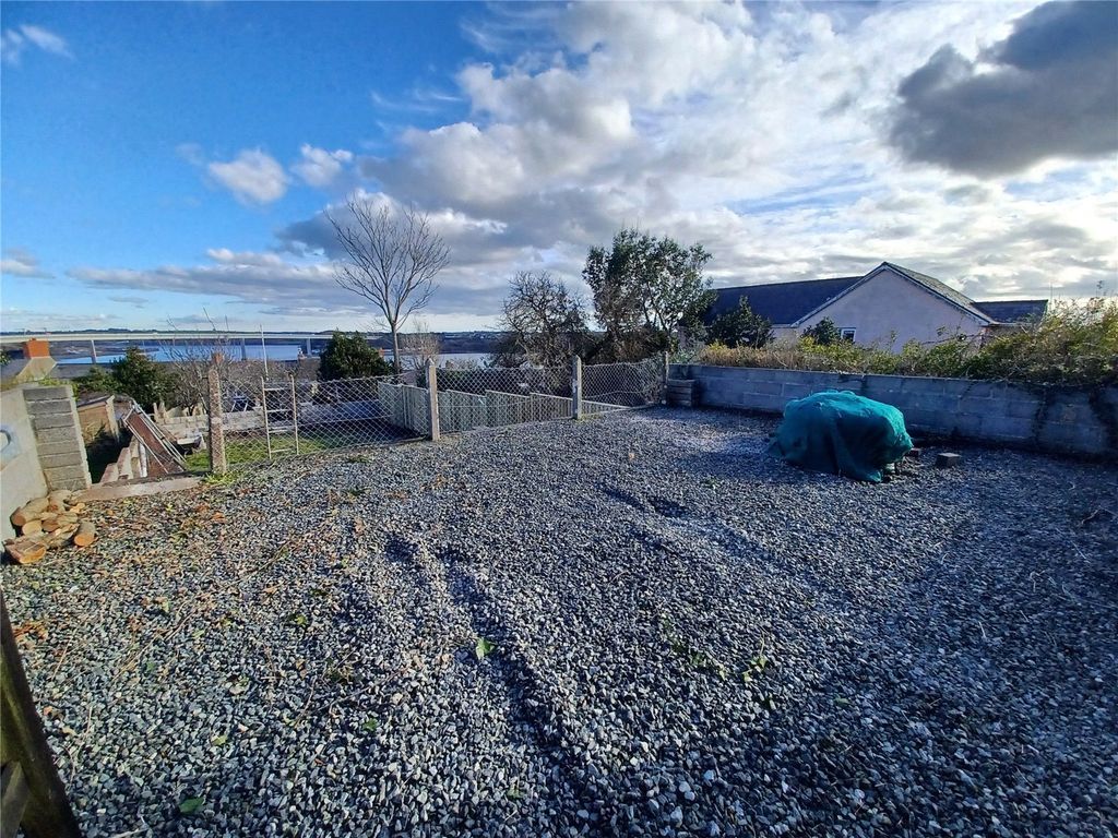 Property photo 2 of 27 Picture No. 04