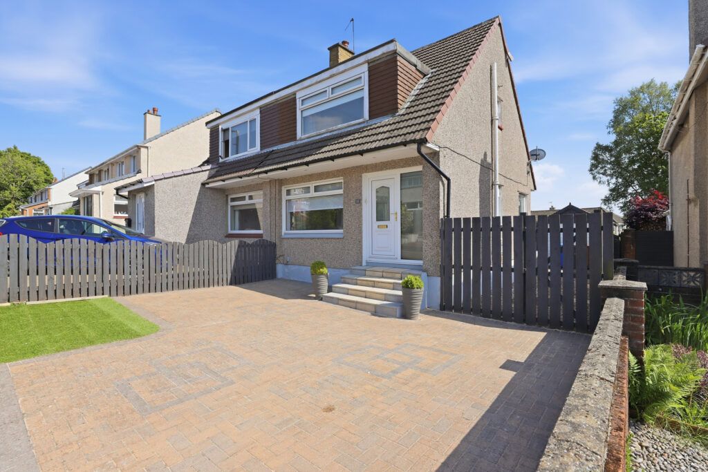 Property photo 2 of 24