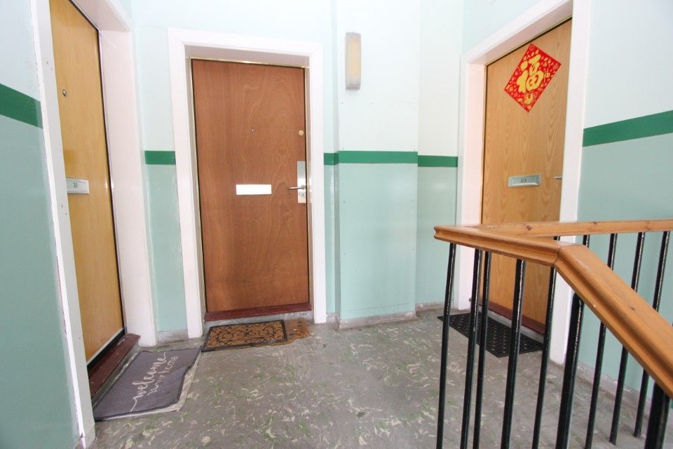 Property photo 2 of 4 Communal Landing