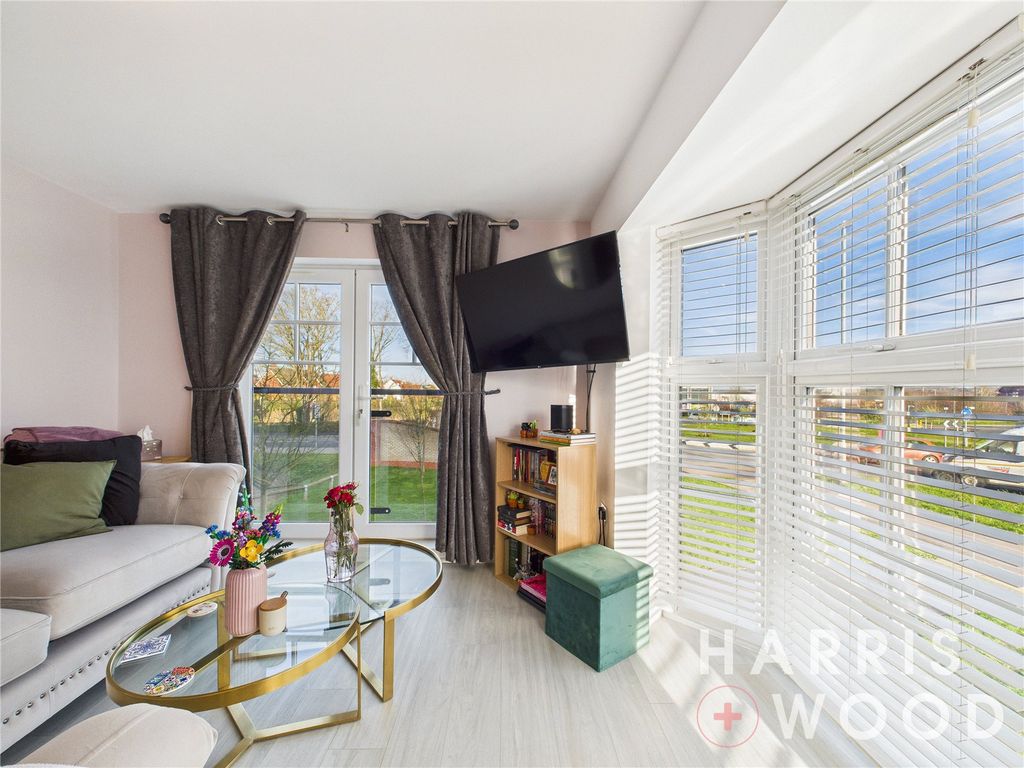 Property photo 3 of 16 Picture No. 17