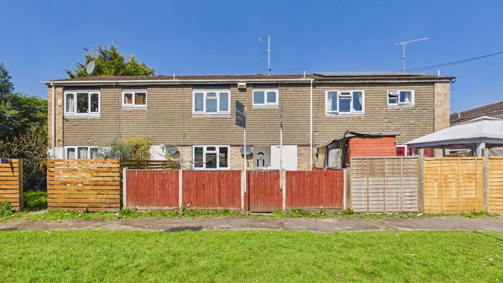 Property photo 1 of 9