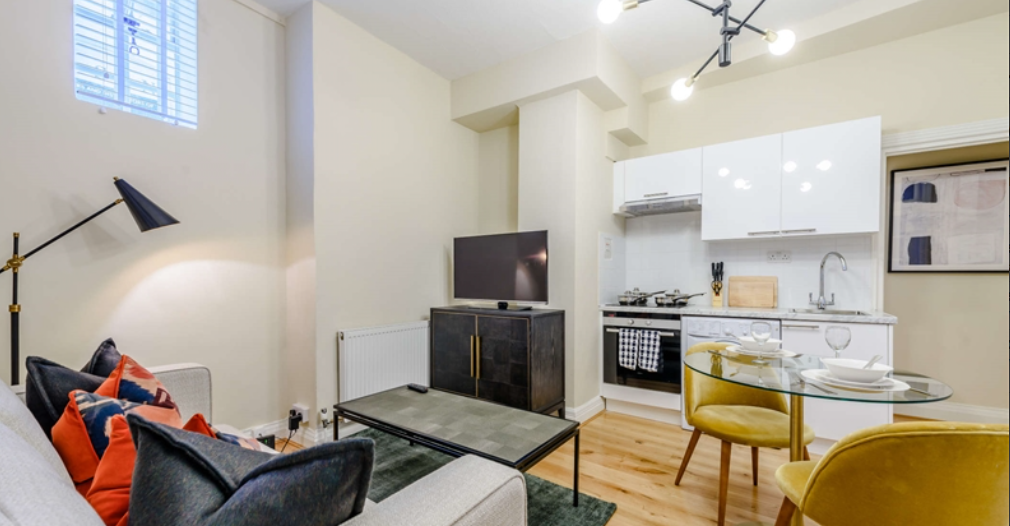 Property photo 2 of 10