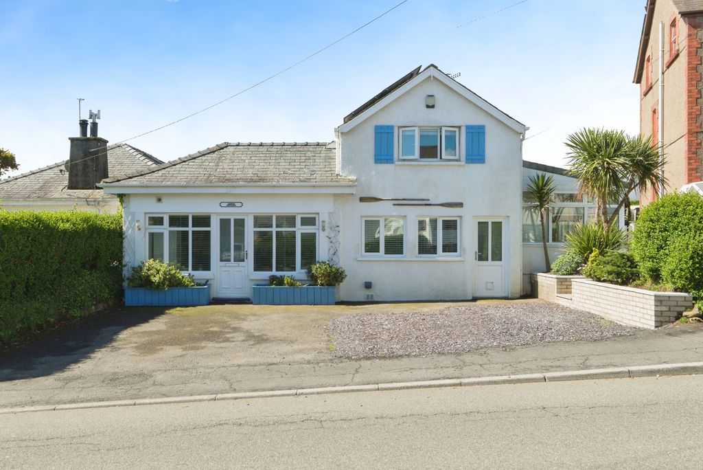 Property photo 1 of 19 Photo