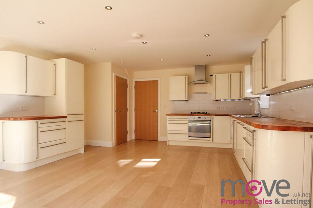 Property photo 2 of 9 Photo 2