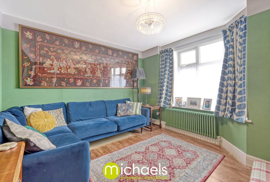 Property photo 3 of 28