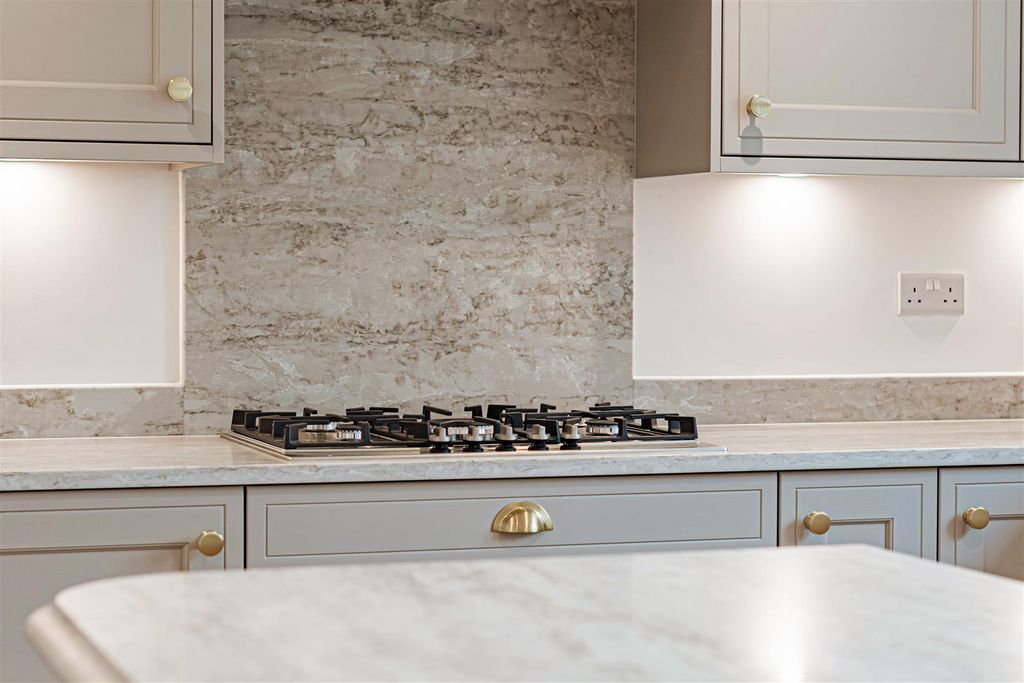 Property photo 3 of 20 L J Imaging-3.Jpg