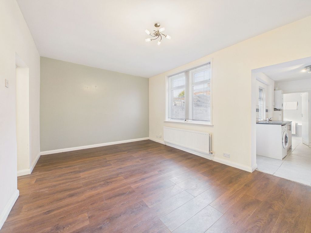 Property photo 3 of 8 Lounge/Diner