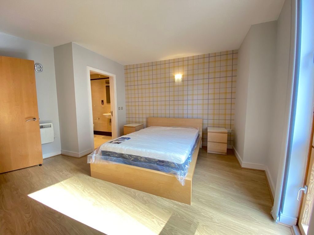 Property photo 3 of 14 Img_28393_4_Original.Jpg