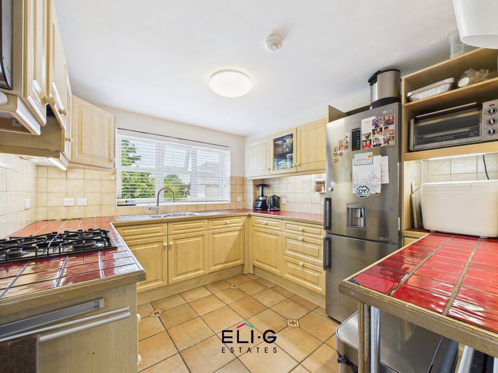 Property photo 3 of 15 Gallery