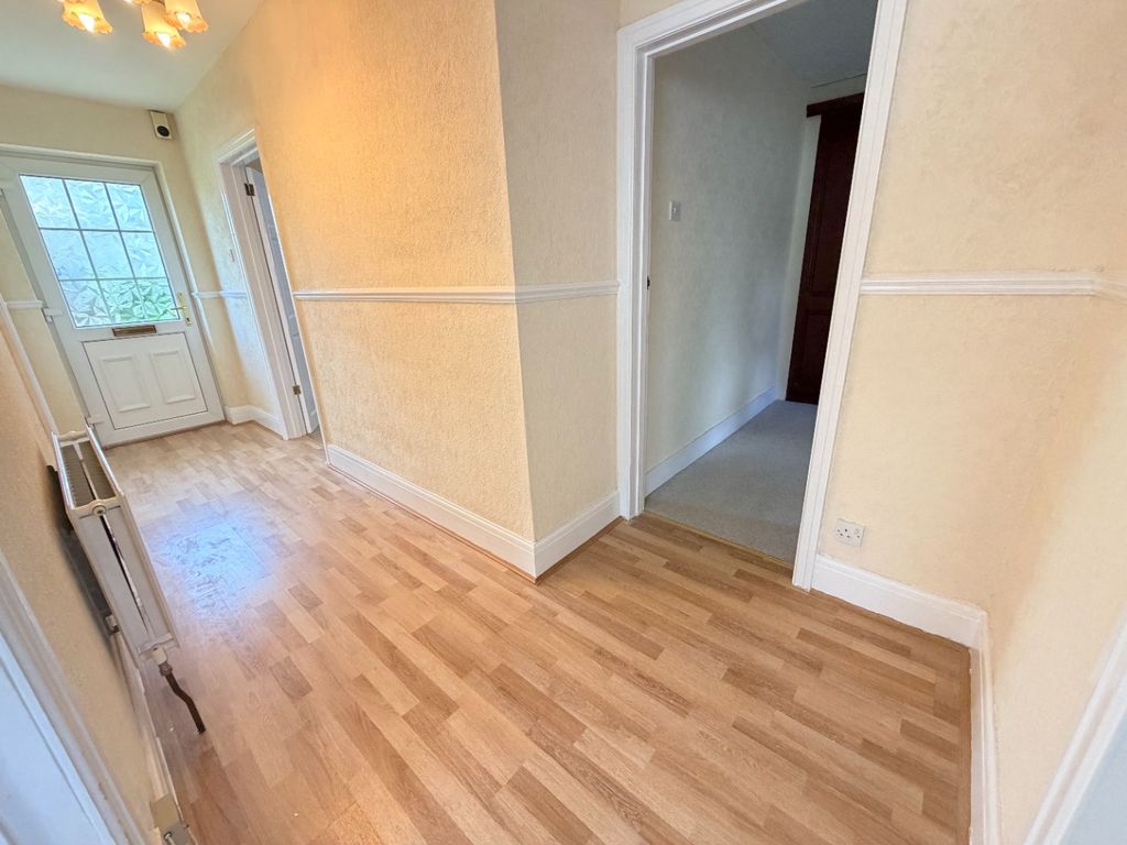 Property photo 3 of 12 5084442