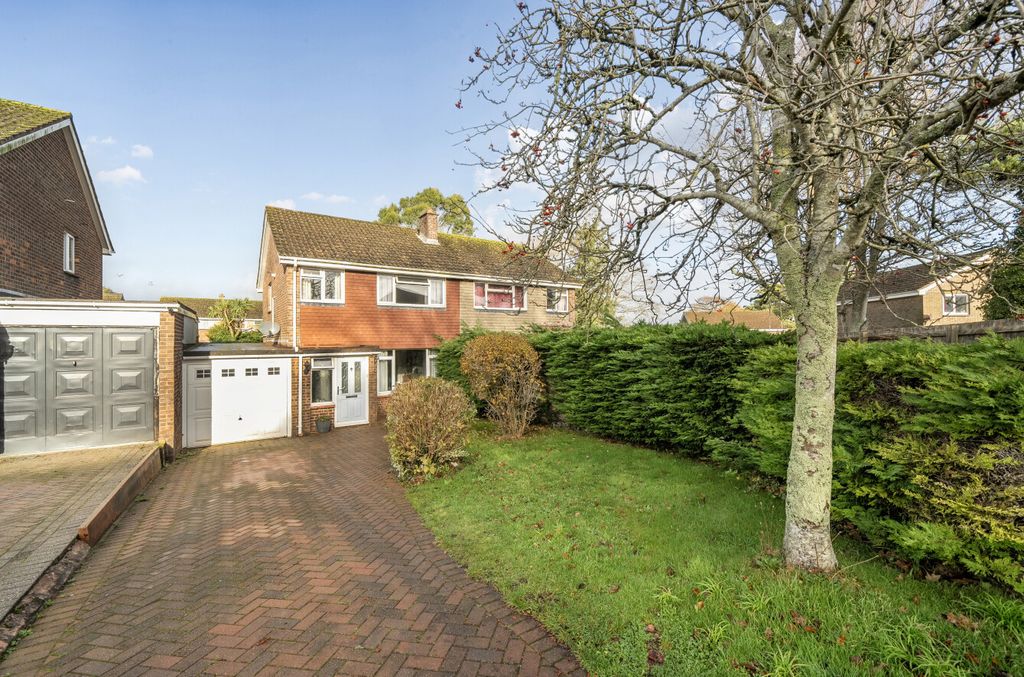 Property photo 1 of 23 1 - 1384682-14-69297F...