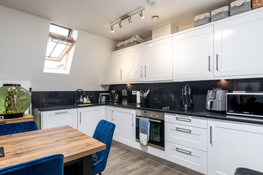 Additional image 11 of 1 bed flat for salePrinces Tower Road, St Saviour JE2